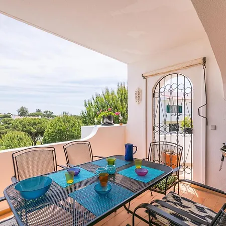 Daire Lucas Vale do Lobo